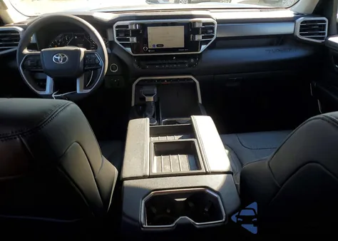 2022 Toyota Tundra Double Cab Sr z USA, uszkodzony, nr VIN 5TFLA5DA9NX047844